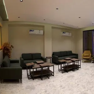 احجز هنا