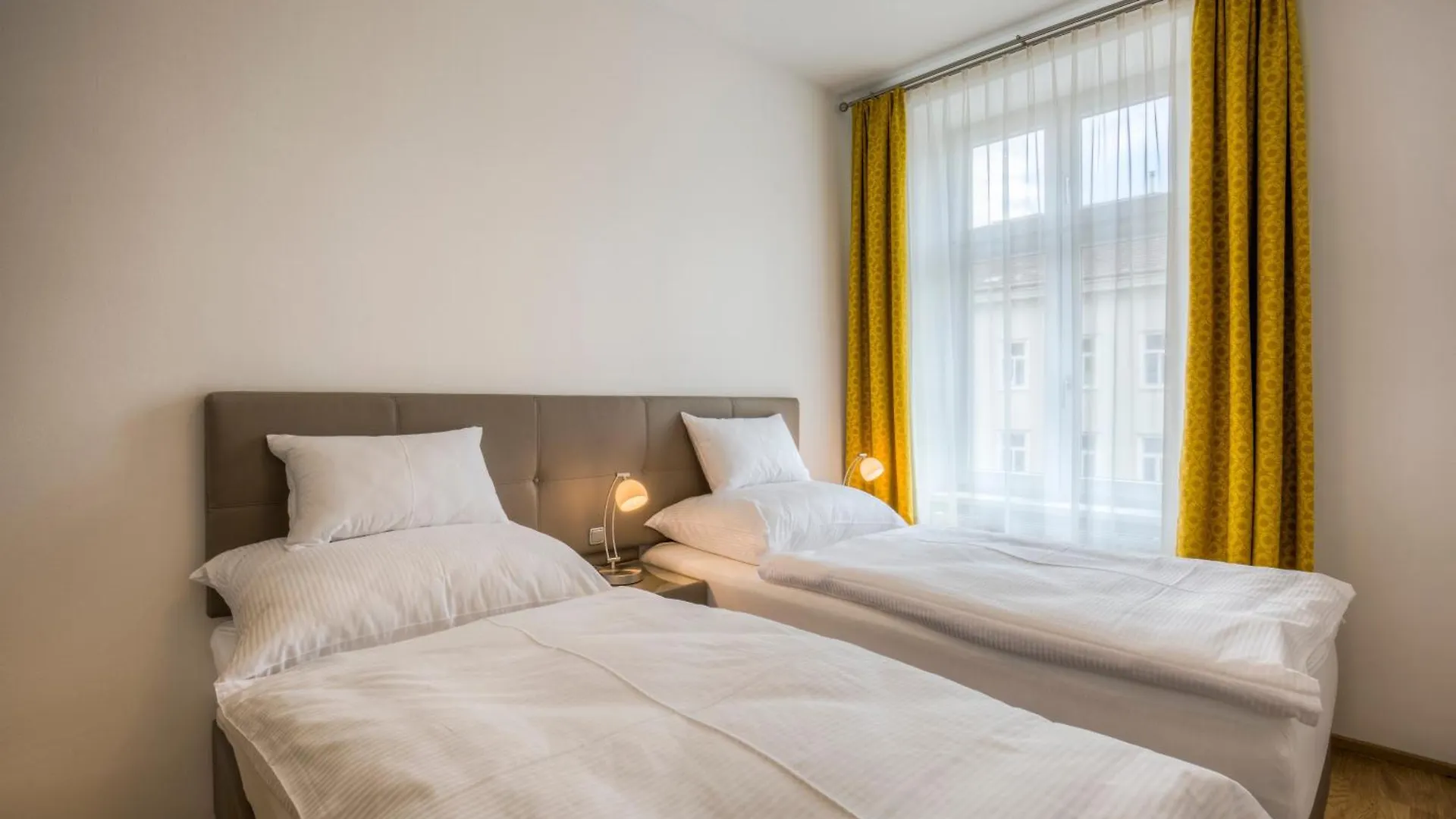 Vienna Grand Apartments City