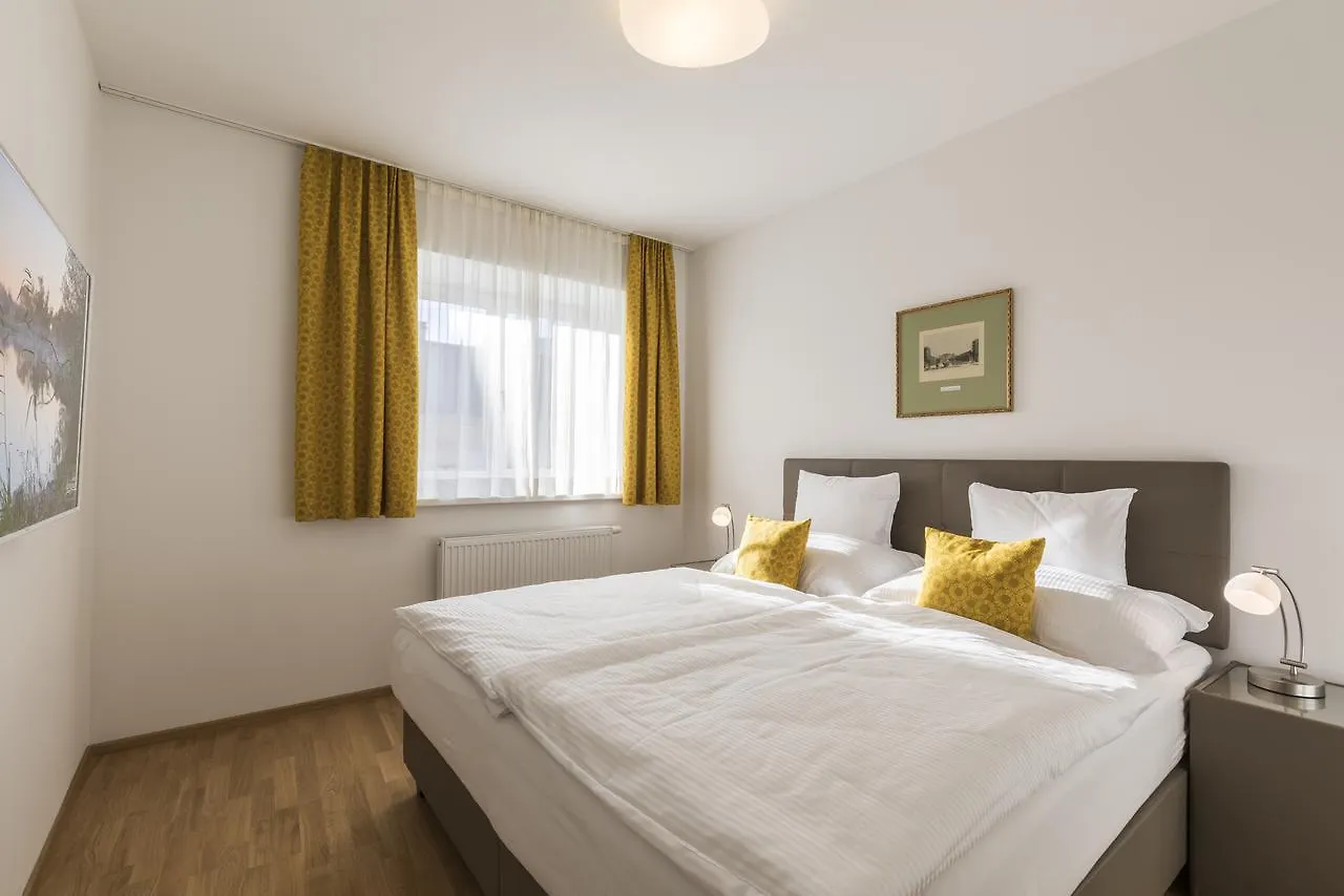 Vienna Grand Apartments City