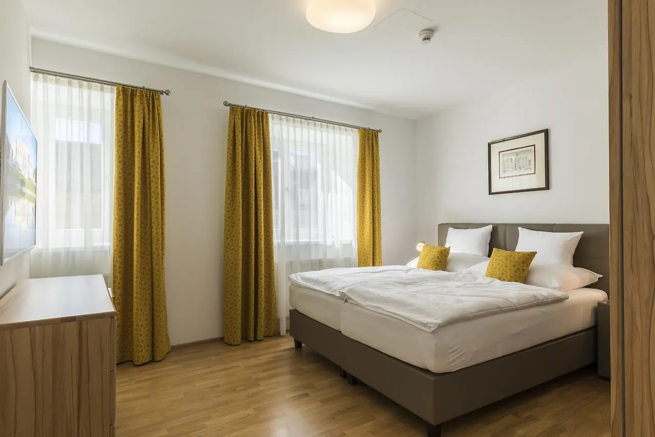 Vienna Grand Apartments City
