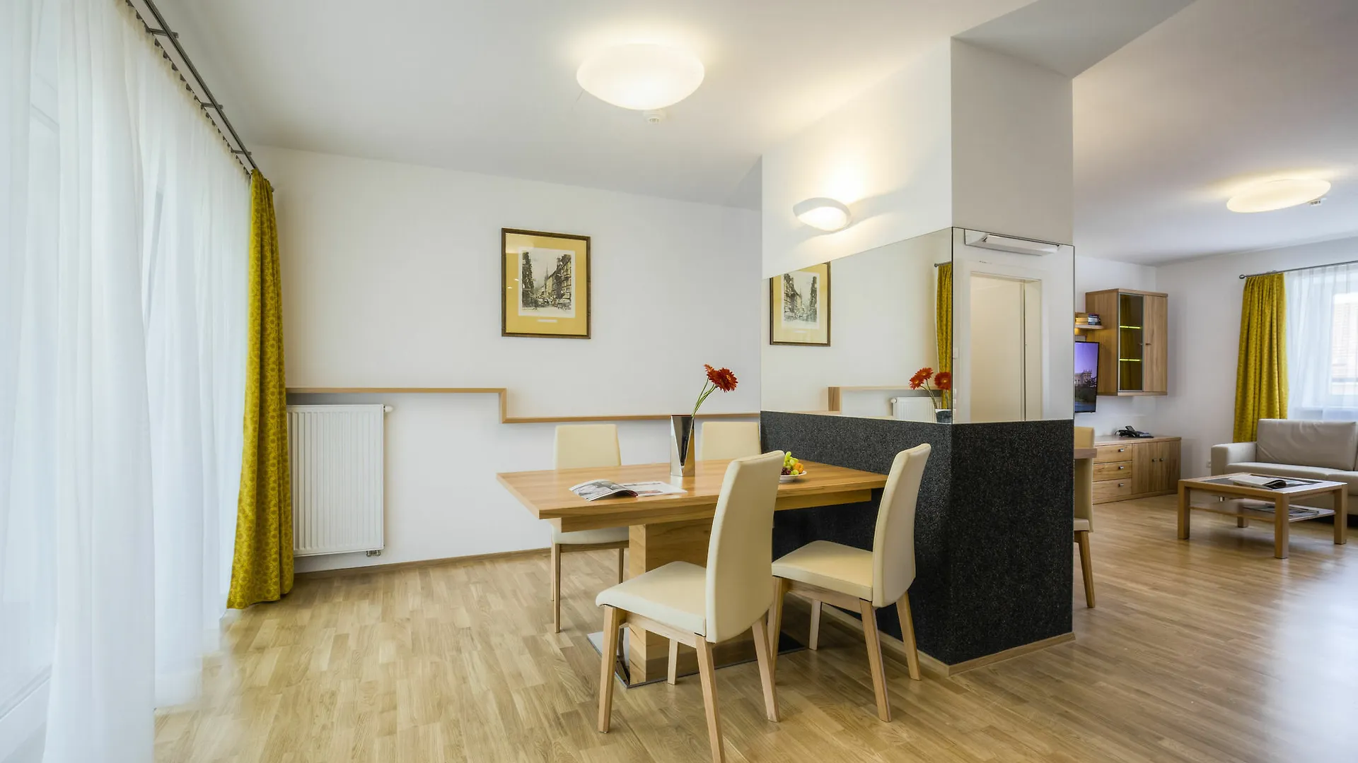 Vienna Grand Apartments City
