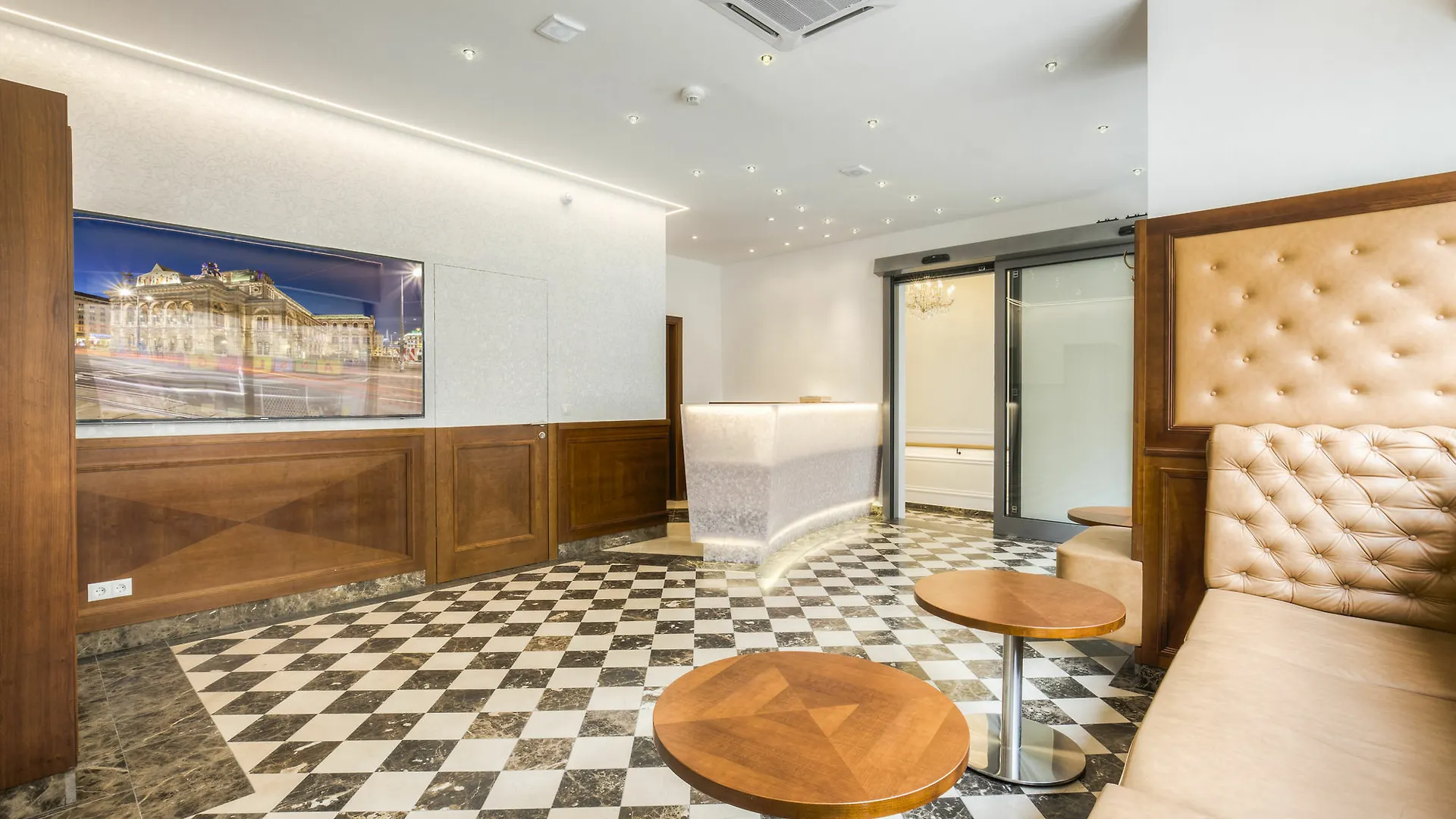 Vienna Grand Apartments City